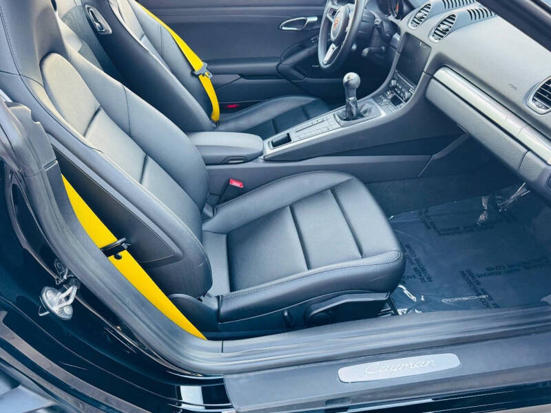 2018 Porsche 718 Cayman