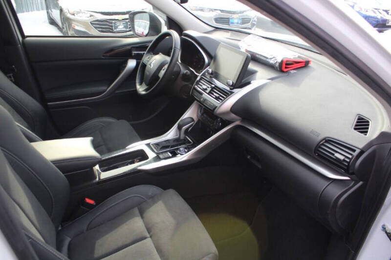 2023 Mitsubishi Eclipse Cross SE