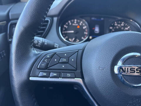 2022 Nissan Rogue Sport SV