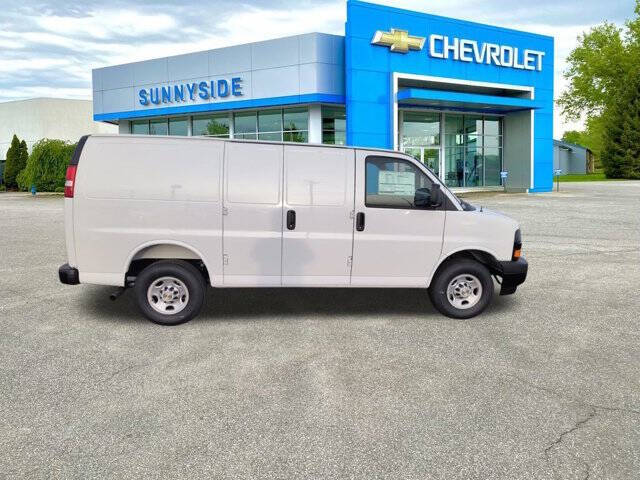 2025 Chevrolet Express 3500