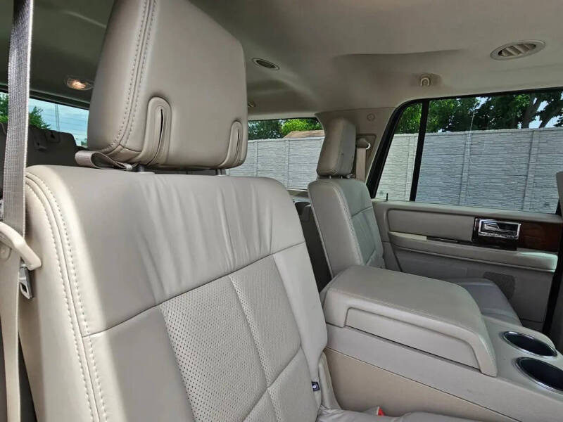 2012 Lincoln Navigator L