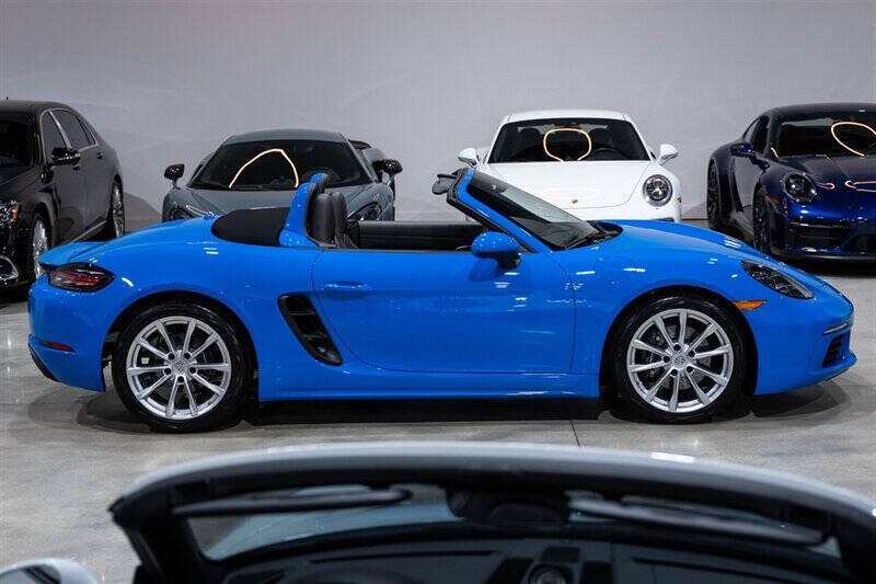 2022 Porsche 718 Boxster