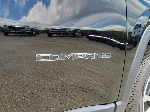 2024 Jeep Compass Latitude Lux