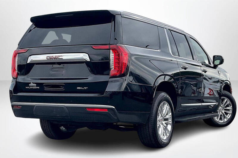 2023 GMC Yukon XL SLT