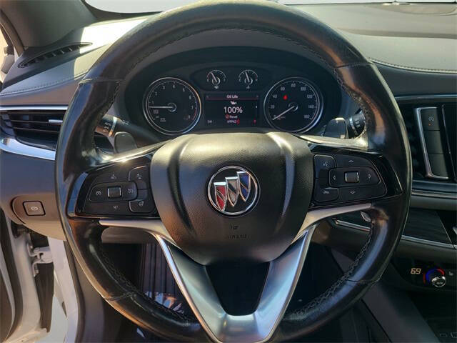 2022 Buick Enclave Essence