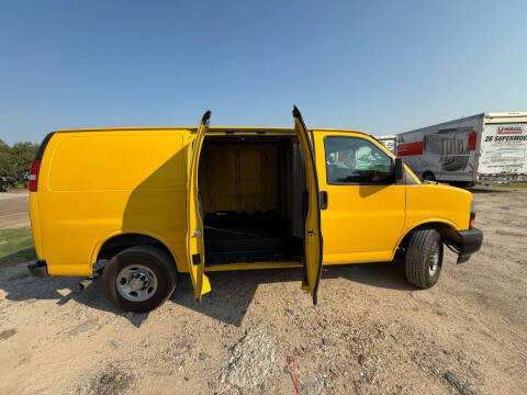 2022 Chevrolet Express 2500