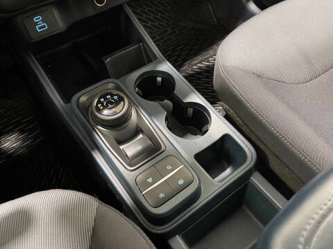 2022 Ford Maverick XL