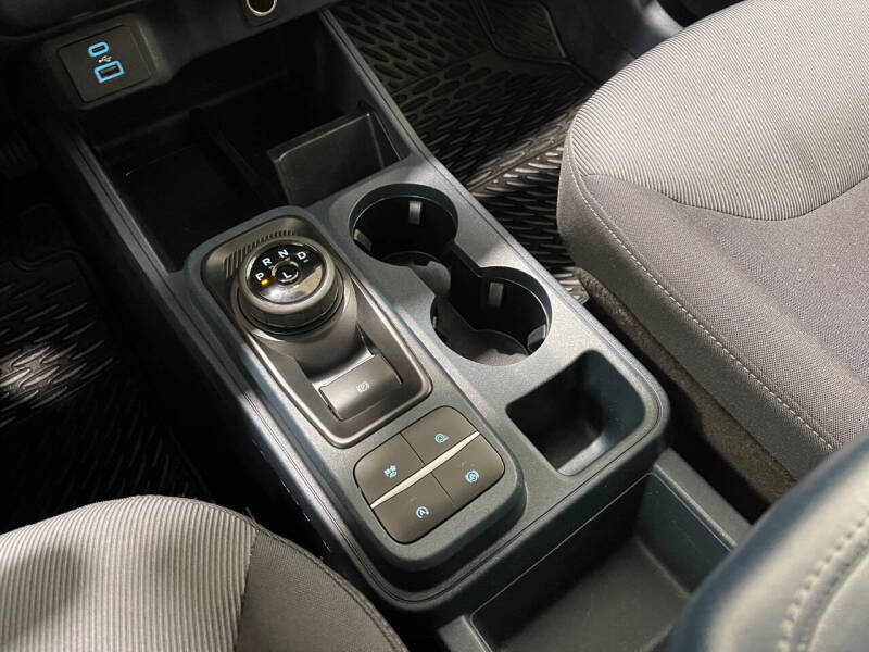 2022 Ford Maverick XL