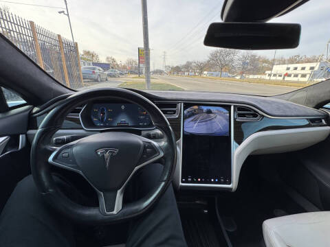 2016 Tesla Model S 70