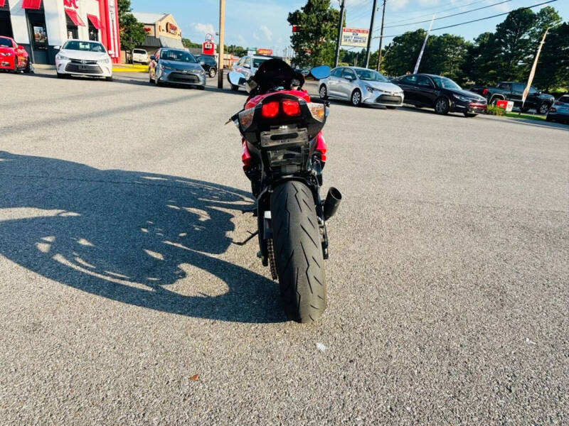 2021 Suzuki GSX-R750M1