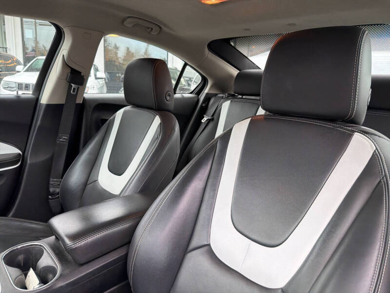 2013 Chevrolet Volt Premium