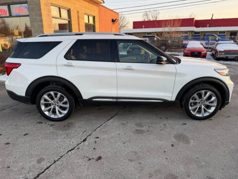 2023 Ford Explorer Platinum