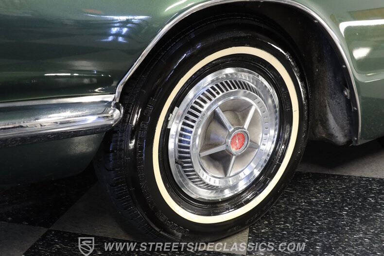 1966 Ford Thunderbird