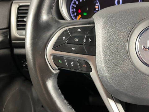2020 Jeep Grand Cherokee Laredo E