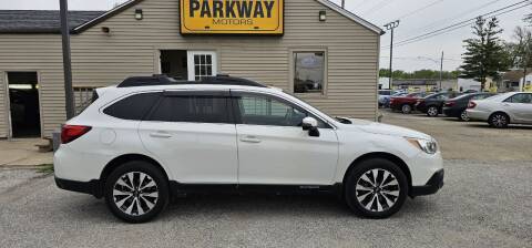 2015 Subaru Outback for sale at Parkway Motors in Springfield IL