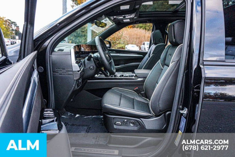 2025 Cadillac Escalade Sport