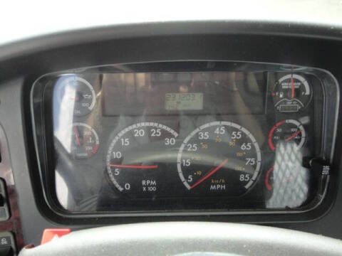 2013 Freightliner M2 106