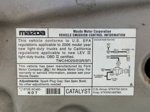2006 Mazda Tribute i
