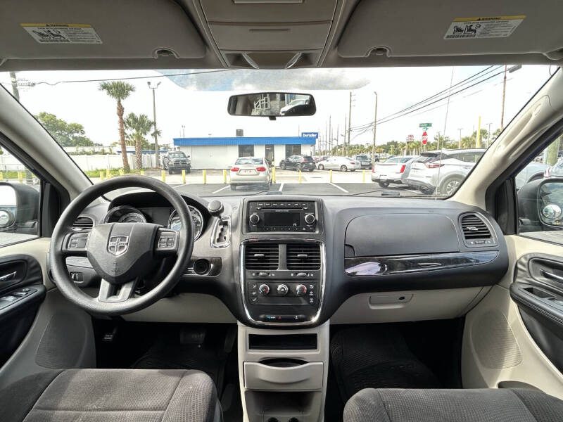 2013 Dodge Grand Caravan SE