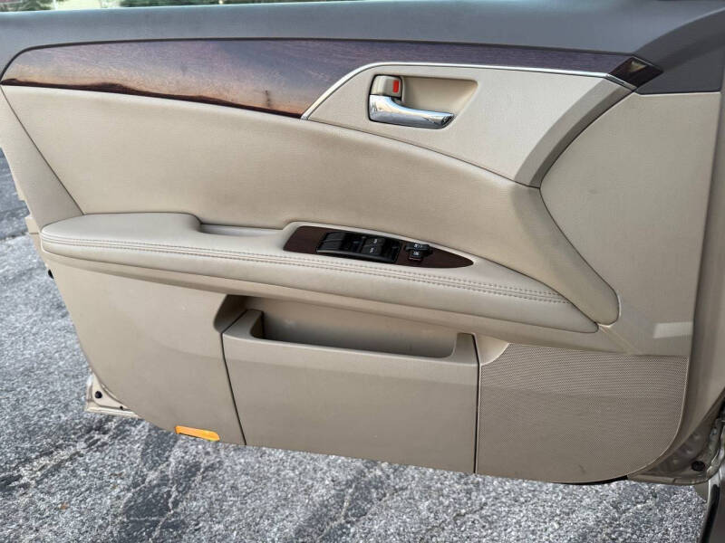 2008 Toyota Avalon XLS