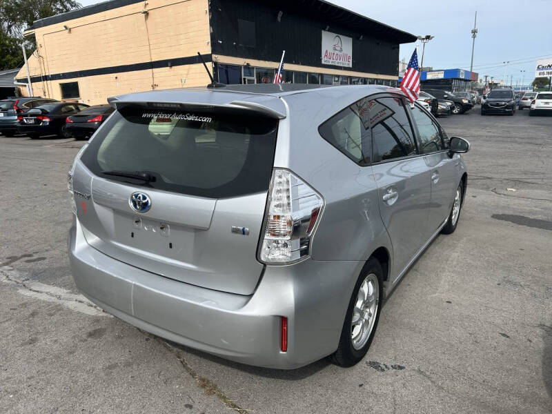 2012 Toyota Prius v Three