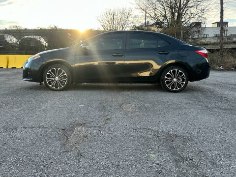 2016 Toyota Corolla LE Plus