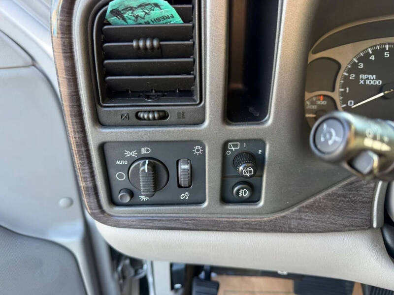 2005 GMC Yukon Denali
