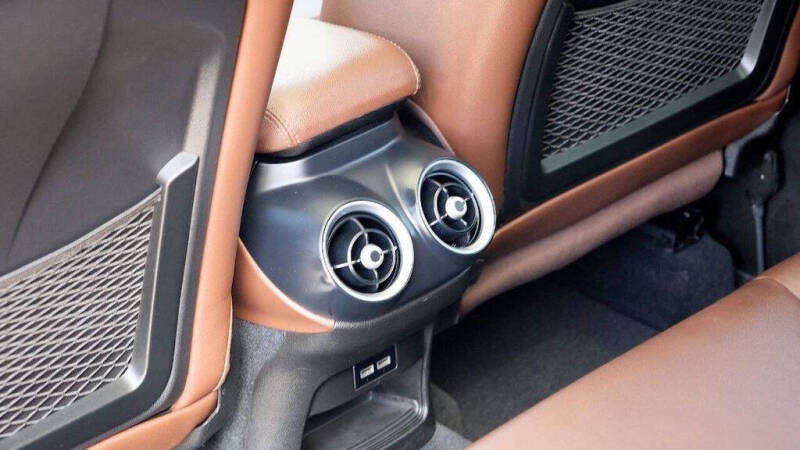 2021 Alfa Romeo Stelvio Ti Sport