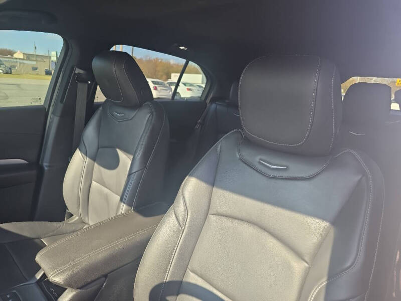 2022 Cadillac XT4 Premium Luxury