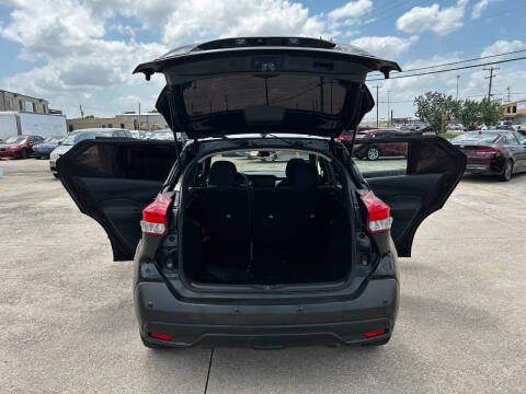 2020 Nissan Kicks SV