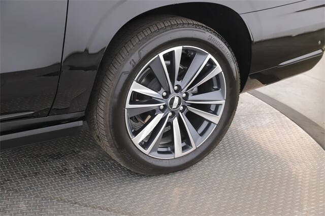 2025 Cadillac Escalade ESV Sport