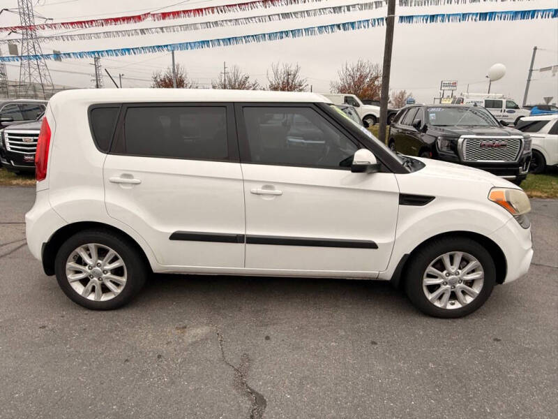 2013 Kia Soul +