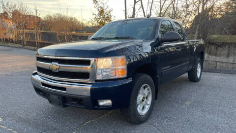 2011 Chevrolet Silverado 1500 for sale at ANDONI AUTO SALES in Worcester MA