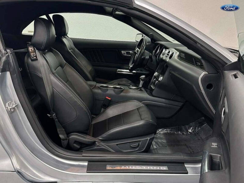 2022 Ford Mustang