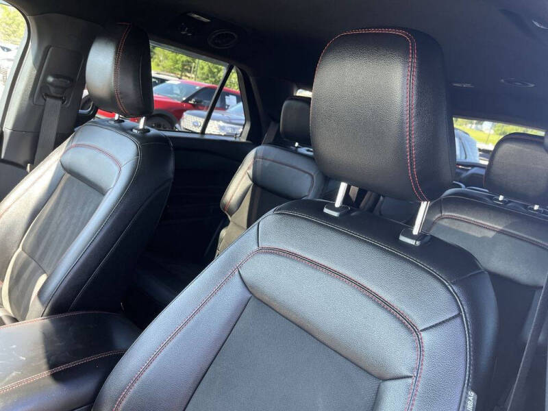 2022 Ford Explorer ST-Line