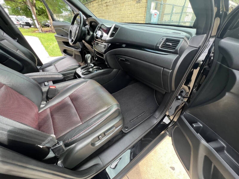 2017 Honda Ridgeline Black Edition