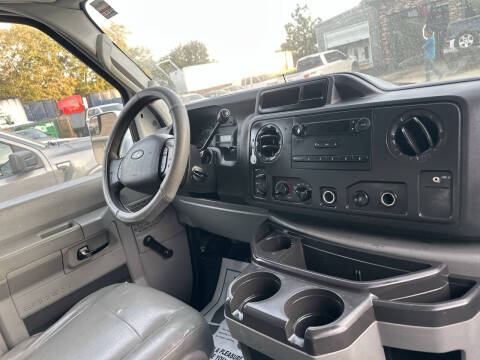 2012 Ford E-Series E-150 XL