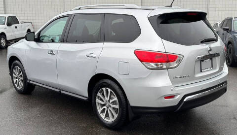 2013 Nissan Pathfinder SV