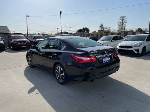 2016 Nissan Altima 2.5 SR