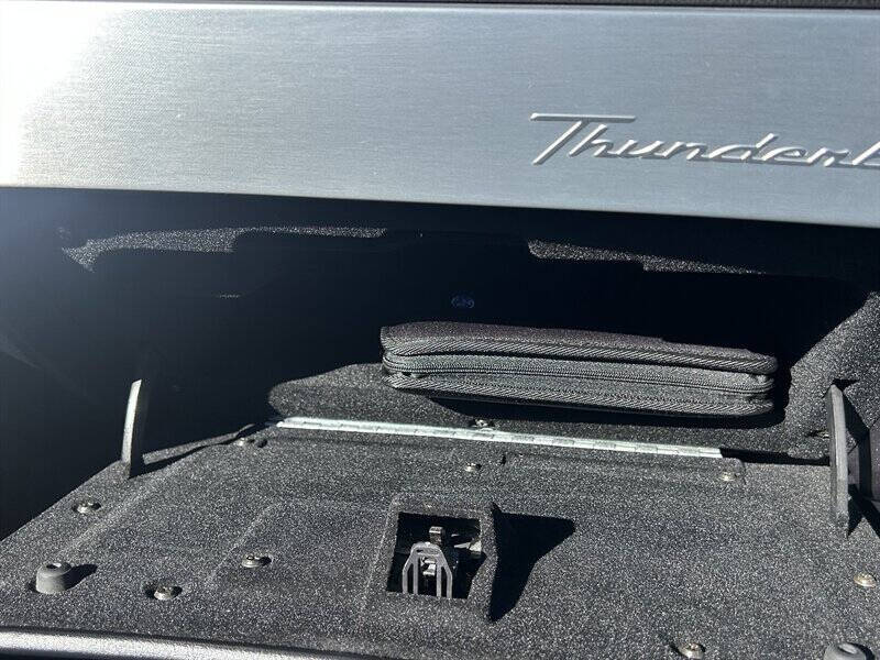 2003 Ford Thunderbird