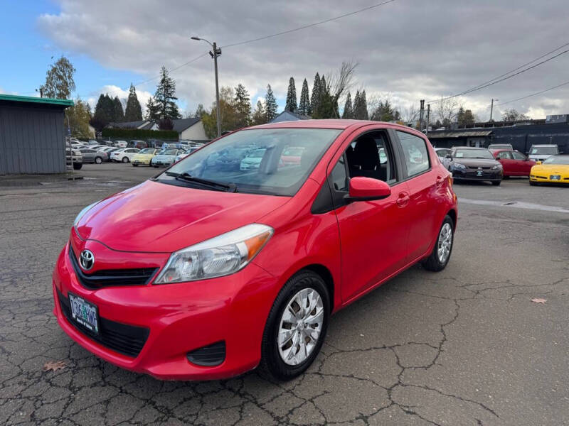 2014 Toyota Yaris L's photo