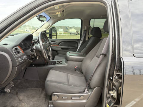 2012 Chevrolet Suburban LS 2500