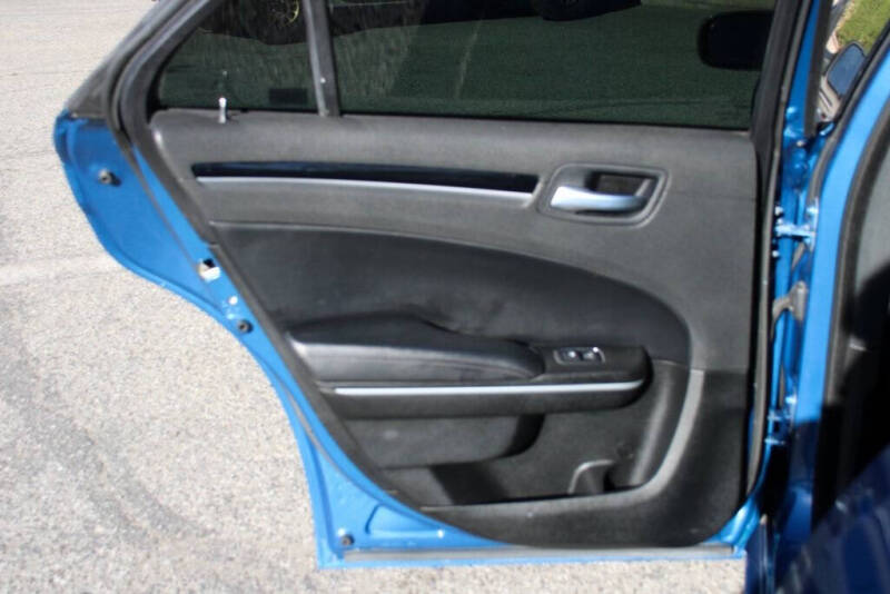 2023 Chrysler 300 Touring