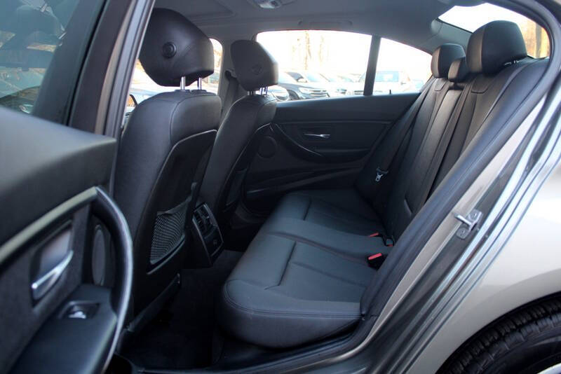 2018 BMW 3 Series 320i xDrive