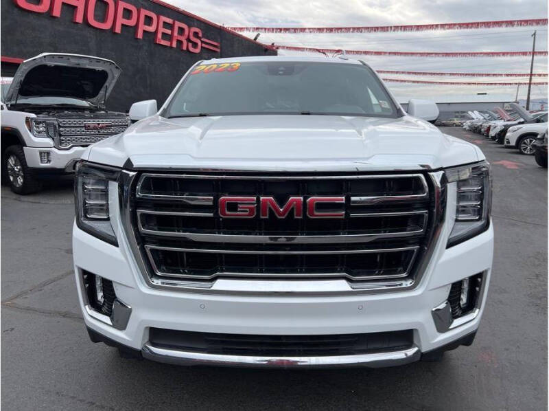 2023 GMC Yukon SLT