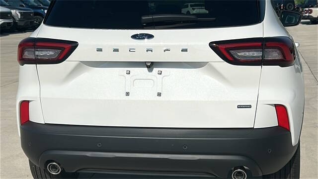 2025 Ford Escape Hybrid ST-Line