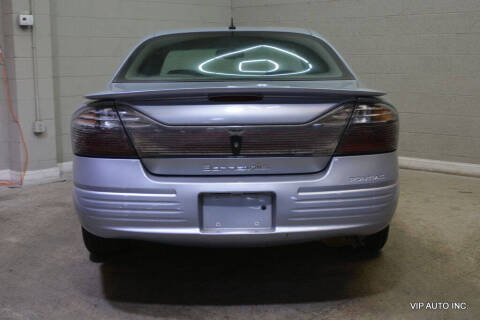 2005 Pontiac Bonneville SE
