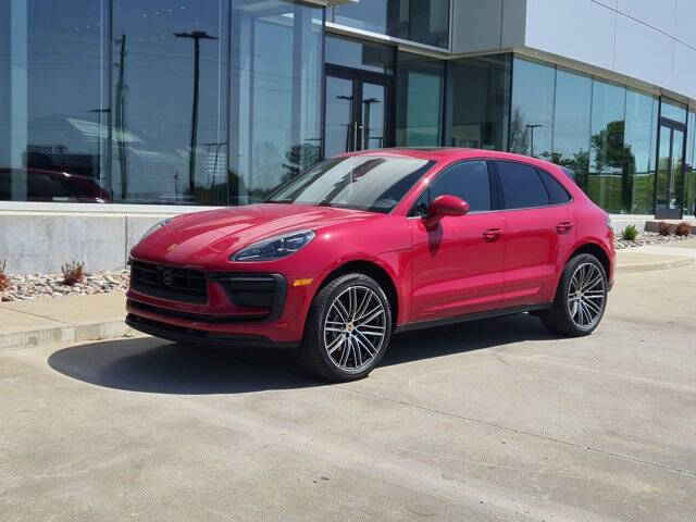 2025 Porsche Macan