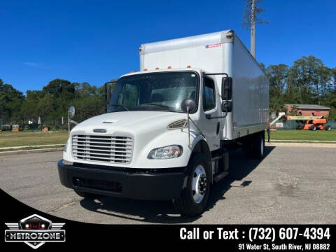 2012 Freightliner M2 106