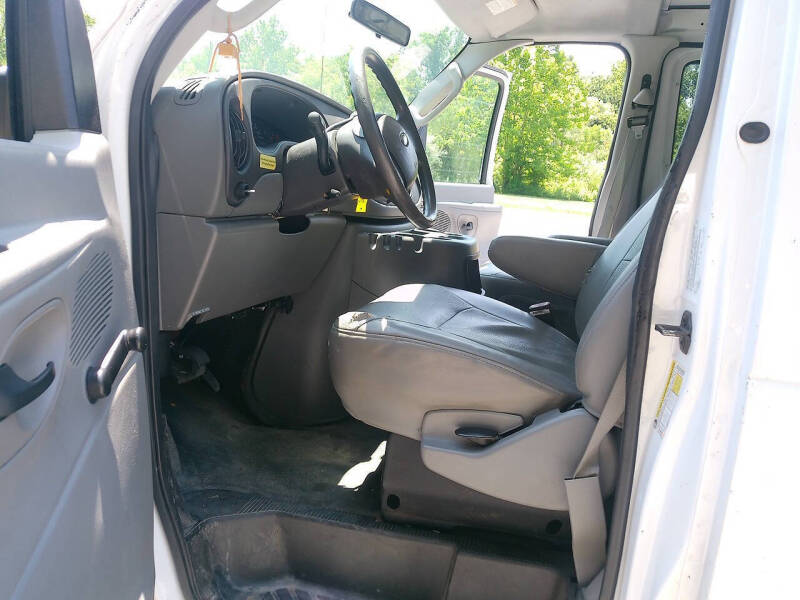2006 Ford E-Series